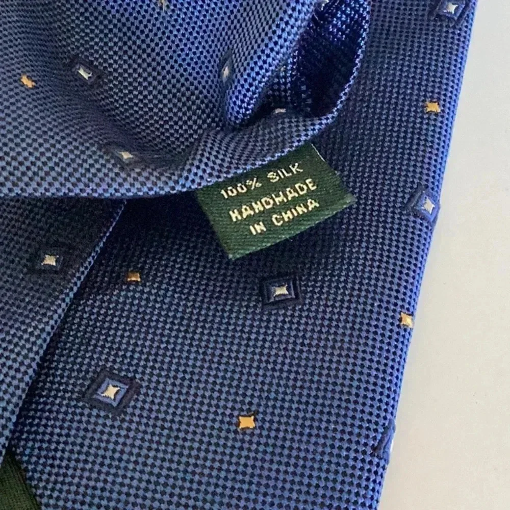 Land’ End Gold & Navy 100% Silk Handsewn Tie - Picture 6 of 7